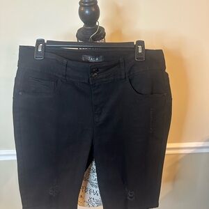 Tala Black Bermuda Shorts